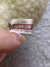 Load image into Gallery viewer, 1987 Iwaya Wooly The Ram Toy Battery Operated Original Box Not Tested
