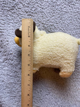 Load image into Gallery viewer, 1987 Iwaya Wooly The Ram Toy Battery Operated Original Box Not Tested
