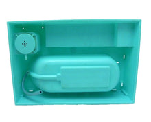 Load image into Gallery viewer, 1975 Mattel Barbie Beauty Bath Bathtub Only
