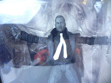 Load image into Gallery viewer, 2014 Diamond Select Sin City 7&quot; Hartigan Deluxe Action Figure Bruce Willis NEW
