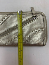 Load image into Gallery viewer, B. Makowsky Wallet Gold Tassel Zip Around with Coin &amp; Card Pockets
