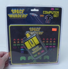 Load image into Gallery viewer, SPACE INVADERS Computer Set USB Optical Mouse and Pad 50FIFTY NEW SEALED
