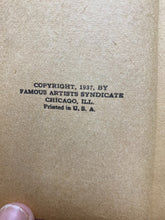 Load image into Gallery viewer, 1937 Chester Gump In The Pole To Pole Flight Big Little Book Illustrated Comic
