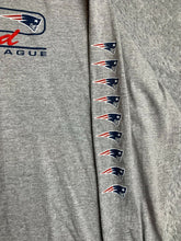 Load image into Gallery viewer, Vintage New England Patriots Shirt Adult Extra Large NFL Football Y2K Mens
