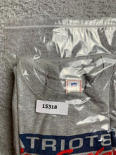 Load image into Gallery viewer, Vintage New England Patriots Shirt Adult Extra Large NFL Football Y2K Mens
