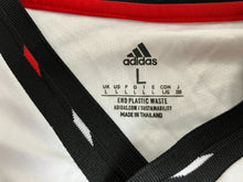 Load image into Gallery viewer, Manchester United Jersey Adult Large White #8 Adidas Aeroready Sportswear Mens

