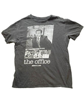 Load image into Gallery viewer, VTG The Office Shirt Adult Medium Black Fade Official Merch TV Promo Y2K Mens
