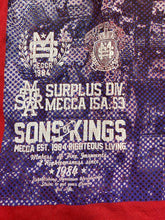 Load image into Gallery viewer, Mecca Shirt Adult Extra Large Under His Wings Sons of Kings Grunge Skater Mens
