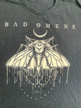 Load image into Gallery viewer, Bad Omens Moth Shirt Adult Extra Large Black Metal Rock Grunge Streetwear Mens
