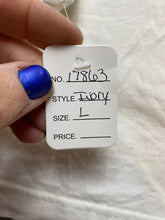 Load image into Gallery viewer, National Basketball Association Shirt Adult Large Ivory Sportswear UNK NBA Mens
