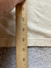 Load image into Gallery viewer, WKRP Shirt Adult Extra Large Beige Thanksgiving Turkey Drop Streetwear Mens
