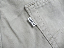 Load image into Gallery viewer, Levis 514 Jeans Adult 34x32 Khaki Straight Leg Black Label Flat Front Mens
