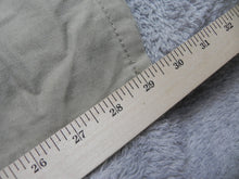 Load image into Gallery viewer, Levis 514 Jeans Adult 34x32 Khaki Straight Leg Black Label Flat Front Mens
