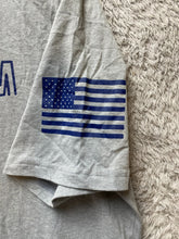 Load image into Gallery viewer, Under Armour Shirt Adult Medium Gray USA Freedom Flag Streetwear Pullover Mens
