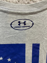 Load image into Gallery viewer, Under Armour Shirt Adult Medium Gray USA Freedom Flag Streetwear Pullover Mens
