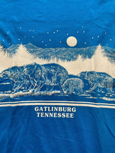 Load image into Gallery viewer, VTG Gatlinburg Tennessee Shirt Womens Medium Single Stitch Bear Mountain 80s
