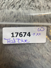 Load image into Gallery viewer, VTG Gatlinburg Tennessee Shirt Womens Medium Single Stitch Bear Mountain 80s
