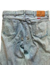 Load image into Gallery viewer, VTG Wrangler Jeans Adult 34x32 Turquoise Blue Denim Regular Fit Straight Leg Men
