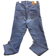 Load image into Gallery viewer, Levis Jeans Womens Medium 27x26 721 High Rise Skinny Raw Hem Denim Pants Ladies
