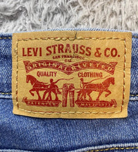 Load image into Gallery viewer, Levis Jeans Womens Medium 27x26 721 High Rise Skinny Raw Hem Denim Pants Ladies
