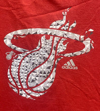 Load image into Gallery viewer, Miami Heat Shirt Mens Extra Large Red Basketball Geometric Outdoors Adidas NBA
