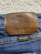 Load image into Gallery viewer, Wrangler Jeans Adult 38x32 Blue Denim Straight Leg MGW15MA Spandex Stretch Mens
