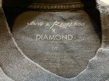 Load image into Gallery viewer, Diamond Supply X Young &amp; Reckless Shirt Mens Medium Skull Grunge Y2K Faded Sword
