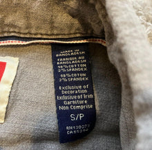 Load image into Gallery viewer, Wrangler Shirt Mens Small Gray Denim Western Workwear Long Sleeve Snap Buttons
