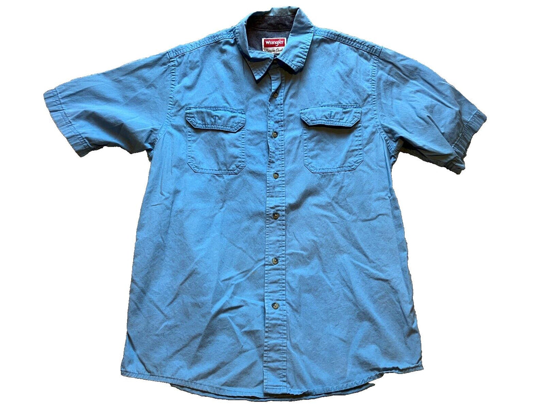 Wrangler Shirt Mens Small Blue Button Down Short Sleeve Outdoors Workwear