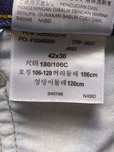 Load image into Gallery viewer, Levis 550 Jeans Mens 42x30 Blue Straight Leg Baggy Denim Streetwear Workwear
