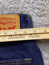 Load image into Gallery viewer, Levis 550 Jeans Mens 42x30 Blue Straight Leg Baggy Denim Streetwear Workwear
