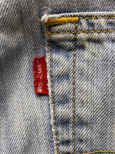 Load image into Gallery viewer, VTG Levis 555 Jeans Mens 34x32 Fade Straight Leg Baggy Streetwear Academia
