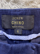 Load image into Gallery viewer, J CREW Short Mens 4 Small Adult Chino Blue Classic Outdoor Flat Front Button
