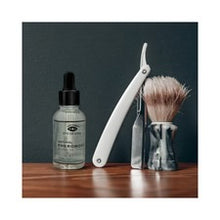 Load image into Gallery viewer, Eye of Love Attract Her Natural Pheromone Beard Oil 1 oz.
