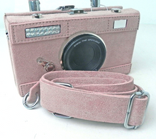 Load image into Gallery viewer, Pink Suede Camera Shaped Purse with Detachable Shoulder Strap
