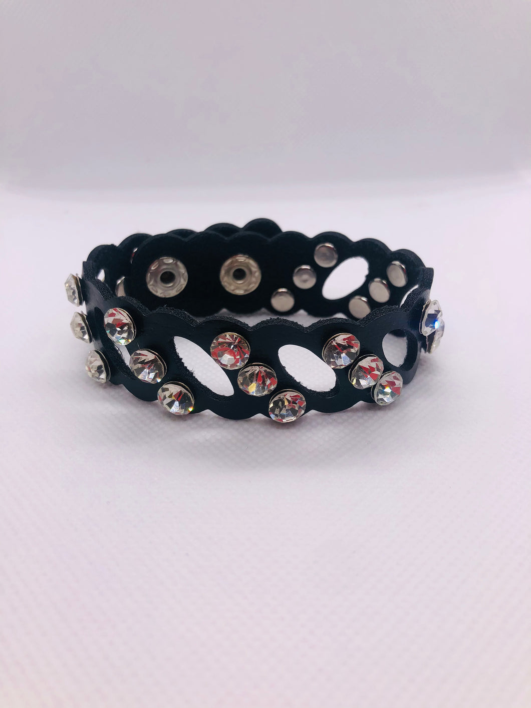 Black leather bracelet with jewels