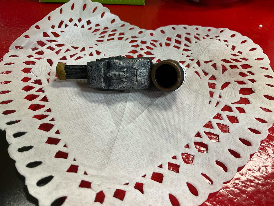 Tiki head pipe