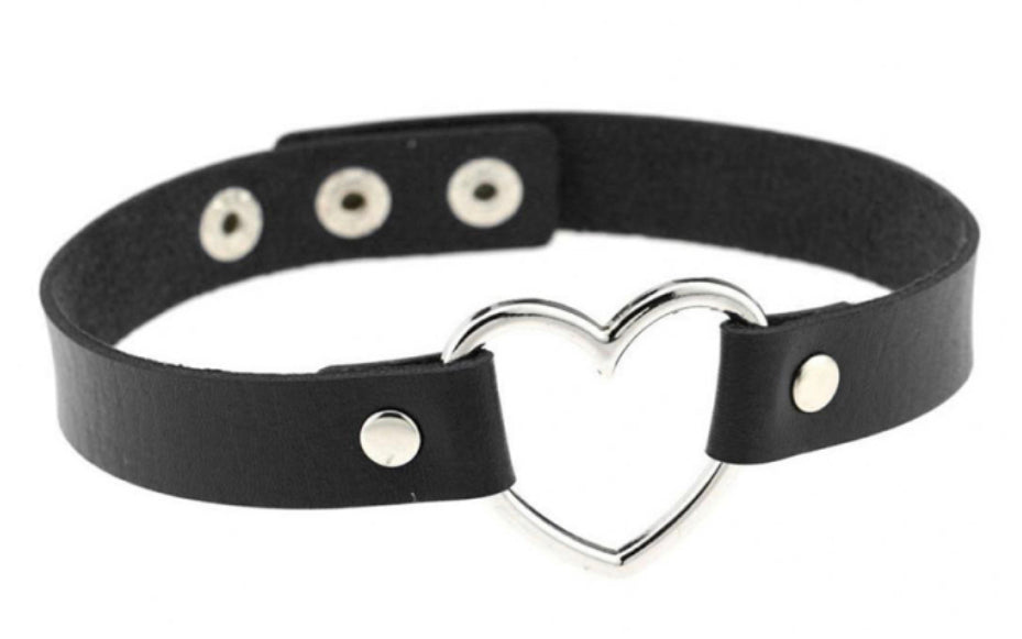Master Series Dark Heart Chrome Heart Choker Collar - Black